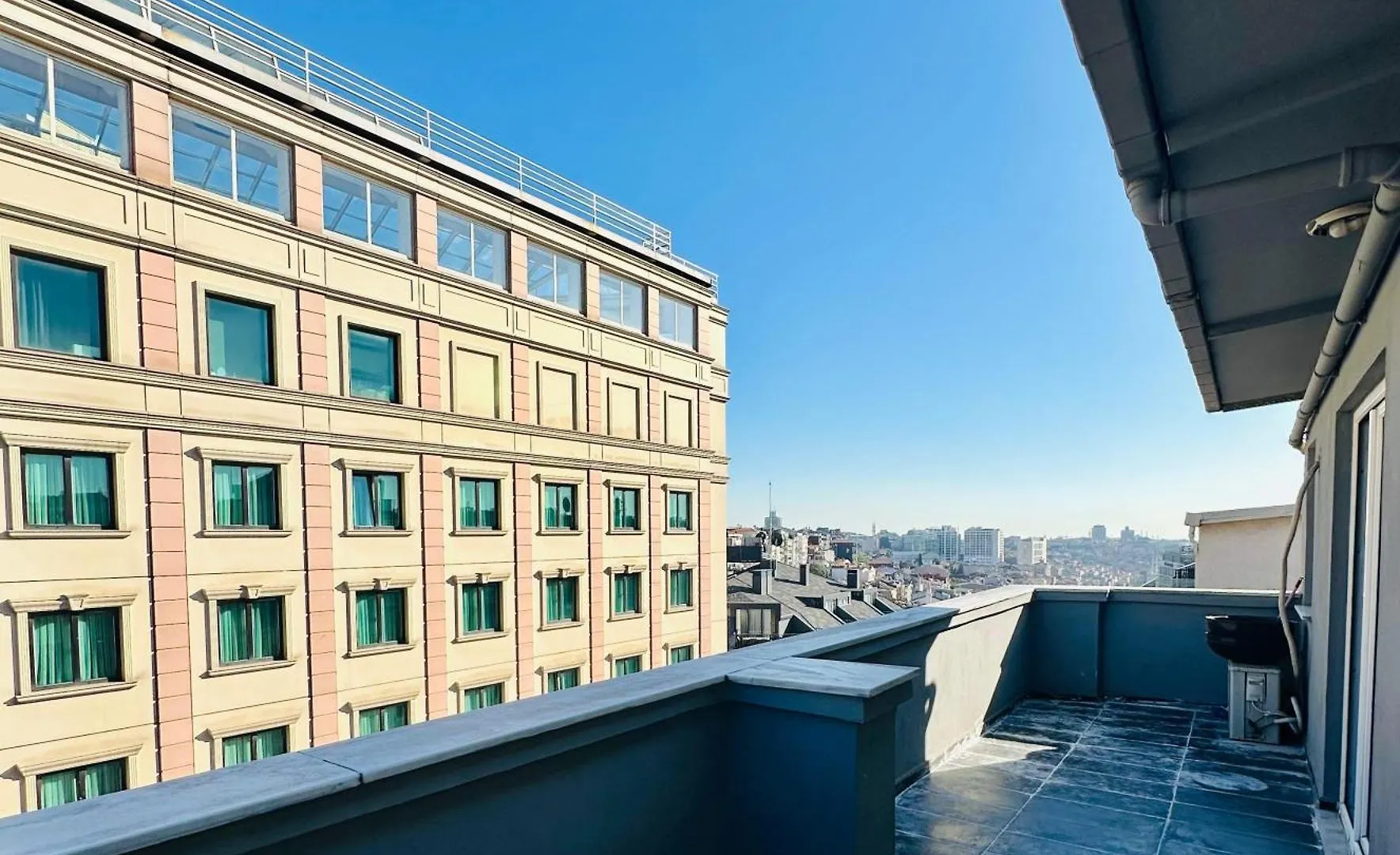 Ekinci Plaza Apartment Istanbul